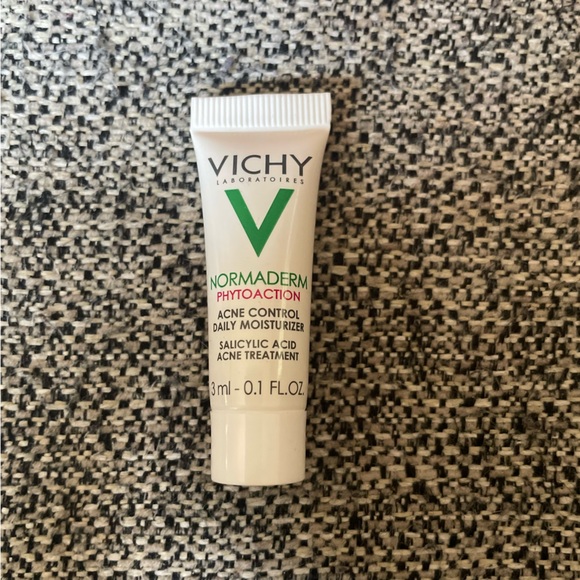 5 for $25! Vichy Normaderm Acne Control Moisturizer - Picture 1 of 2